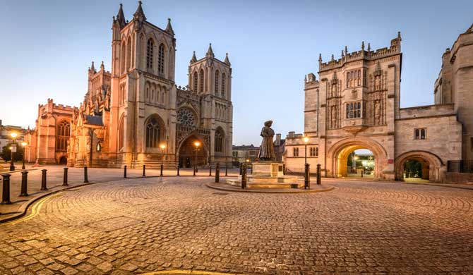 A view of a Bristol Street at night.