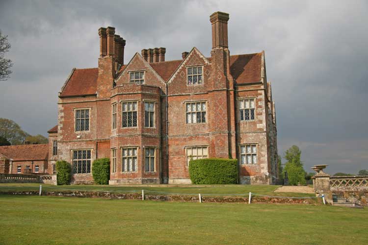 A red-brick haunted house.