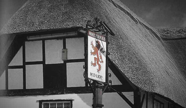 The Red Lion,Avebury.