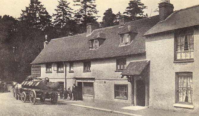 An old photo of the Rose and Crown.